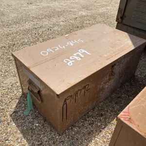 KNAACK TOOL BOX