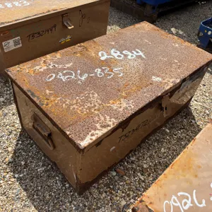 KNAACK TOOL BOX