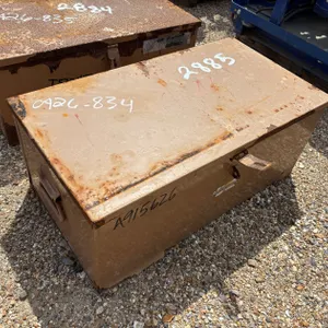 KNAACK TOOL BOX