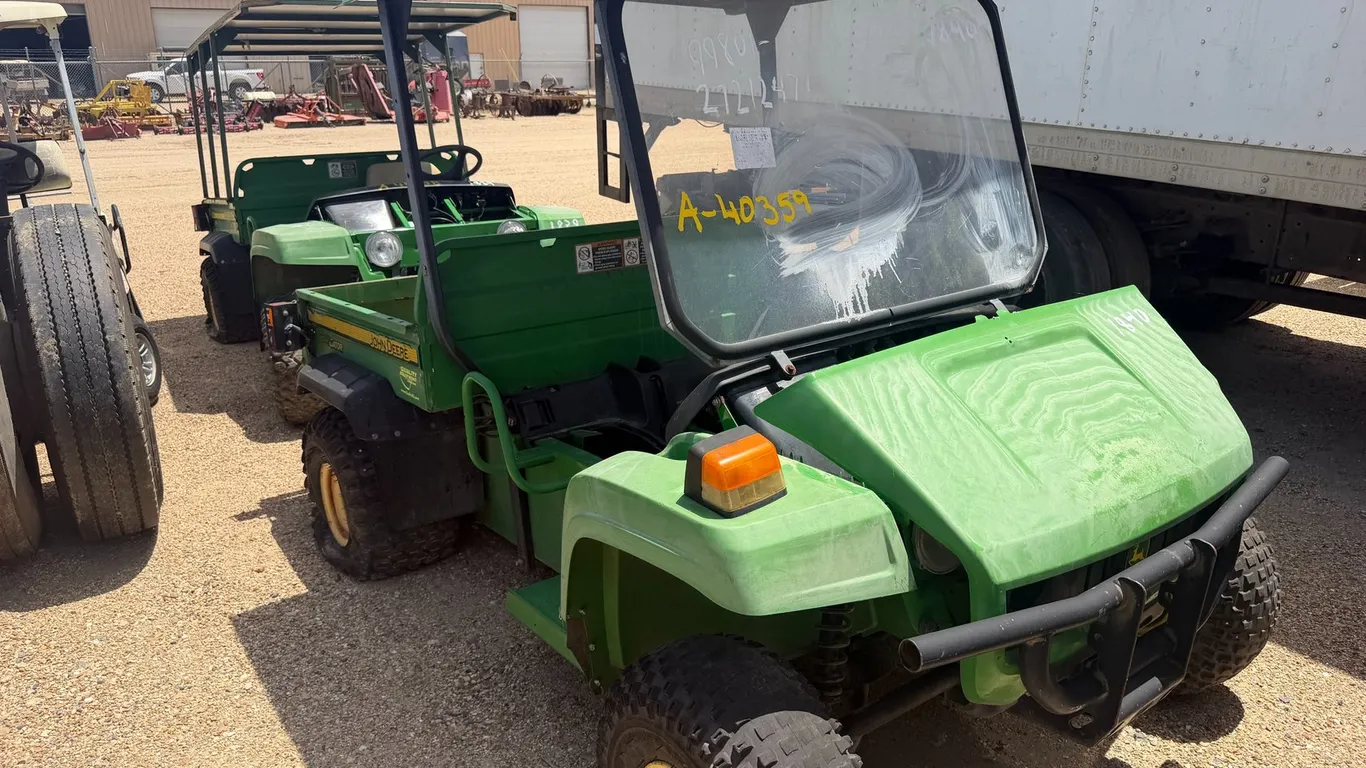 JOHN DEERE GATOR | FOR PARTS/REPAIRS