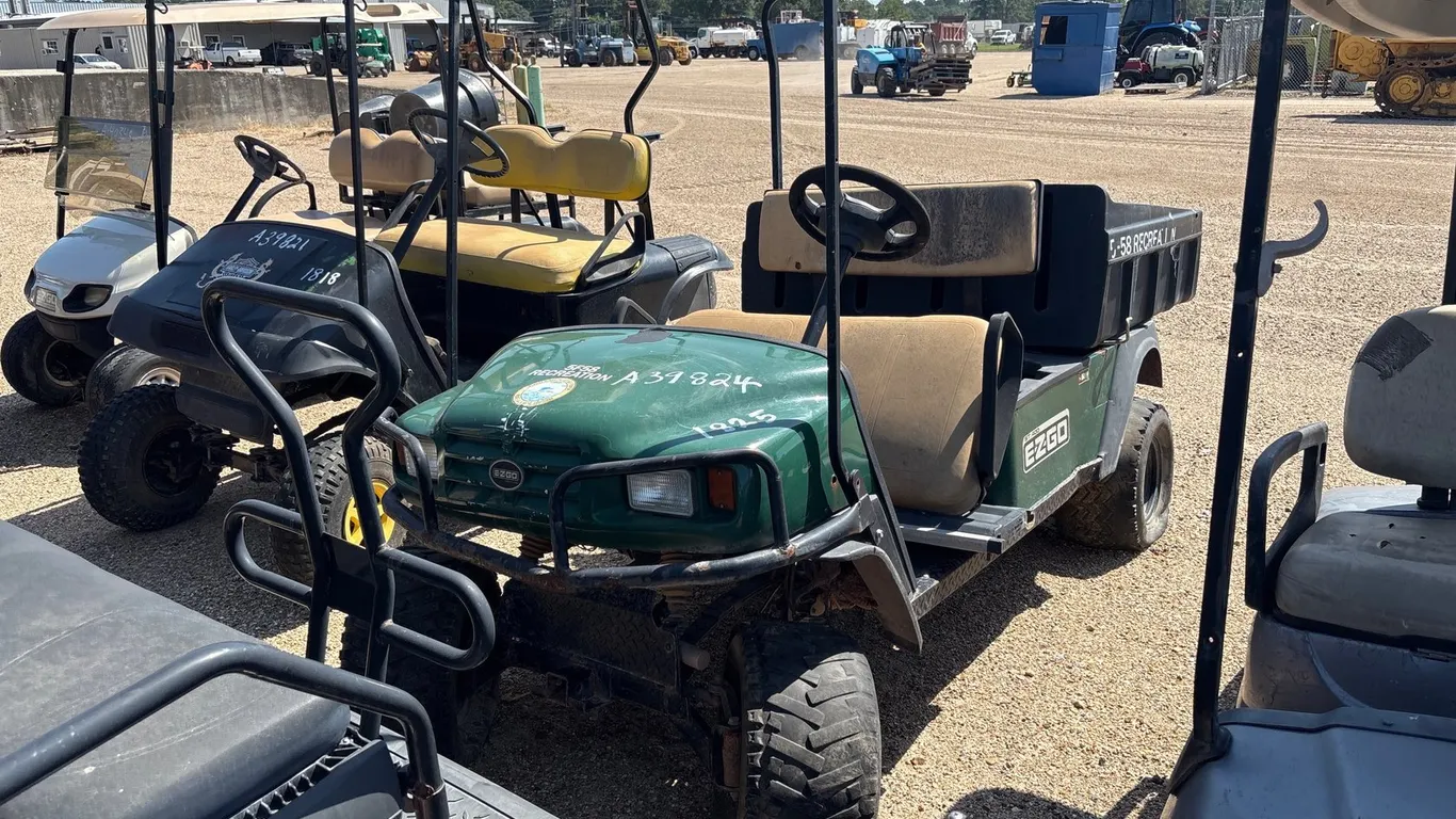 EZGO GOLFCART | FOR PARTS/REPAIRS