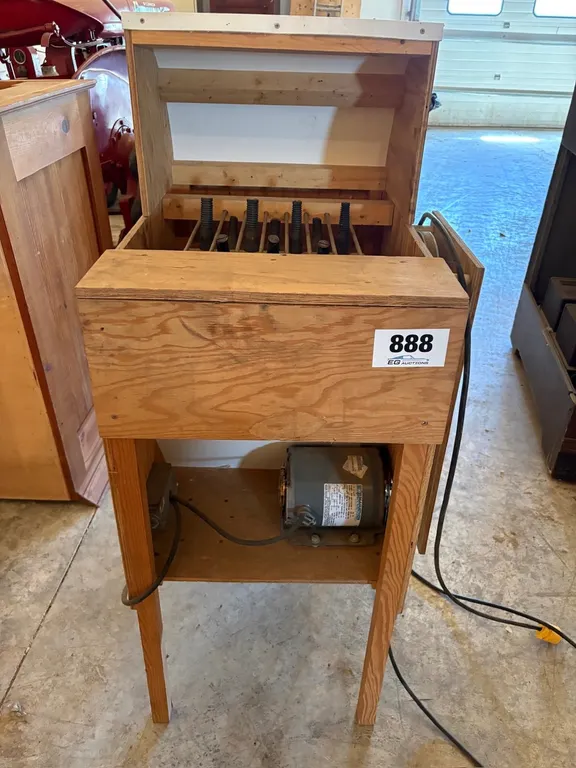 MOTORIZED POULTRY PLUCKER