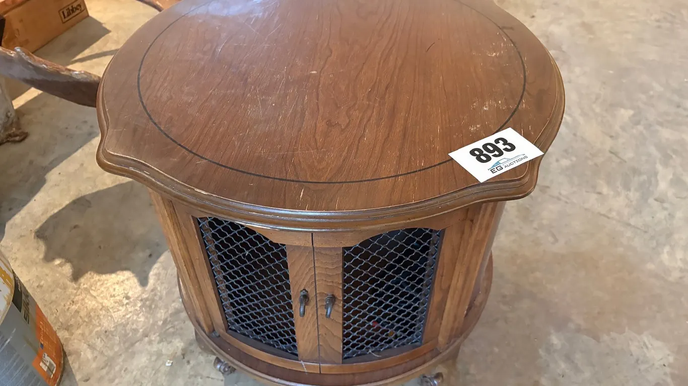 FRENCH PROVINCIAL SIDE TABLE