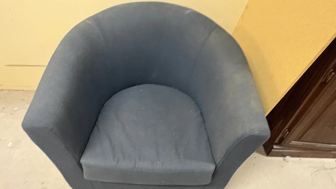 TUB CHAIR