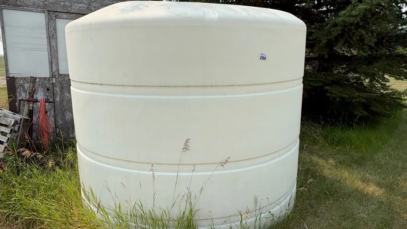 WATER TANK