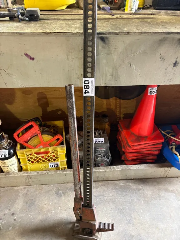 FOUR FOOT JACK