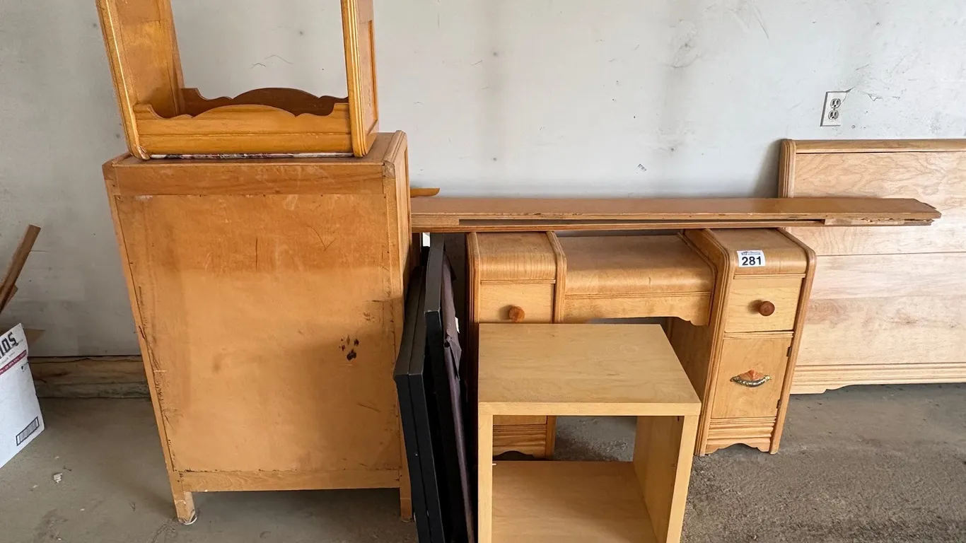 ASSORTED WOODEN FURNITURE LOT