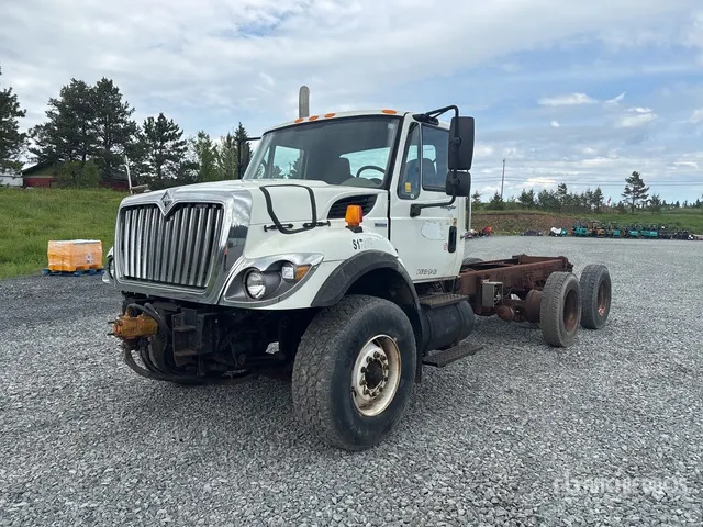 2009 International 7500 6x4 Cab and Chassis (Inoperable)