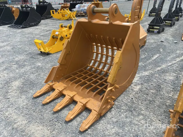 2026 Warrior WBSC20-1100 44 in Skeleton Excavator Bucket - Fits Cat 320 / 20 - 25 ton (Unused)