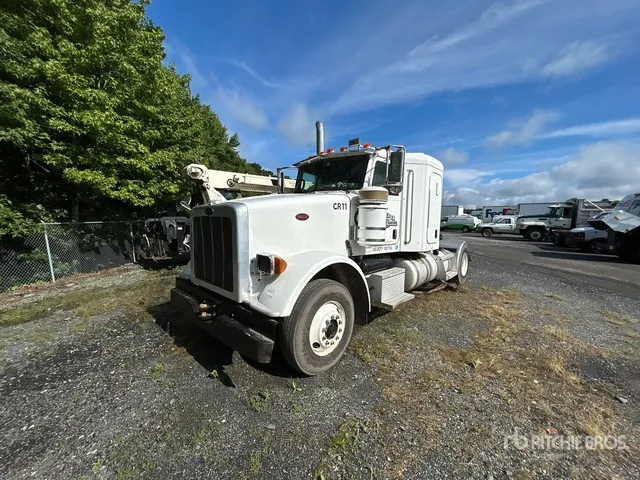 2008 Peterbilt 367 6x4 T/A Sleeper Truck Tractor (Inoperable)