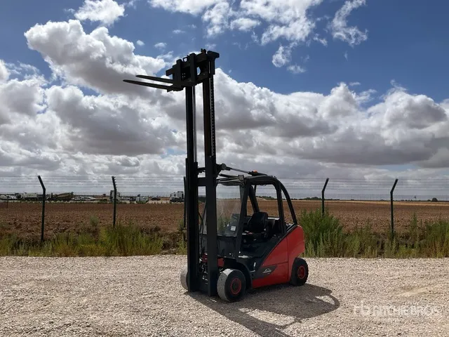 2006 Baker H25D Forklift