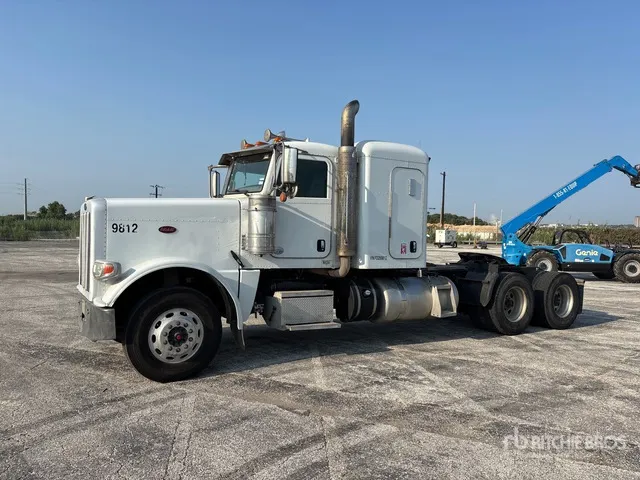 2015 Peterbilt 389 6x4 T/A Sleeper Truck Tractor