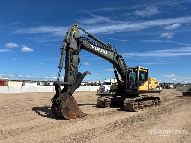 2009 Volvo EC330CL Tracked Excavator