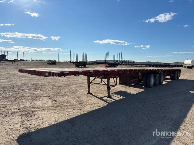 1996 Doepker 32 ft Super B-Train Lead Flatbed Trailer