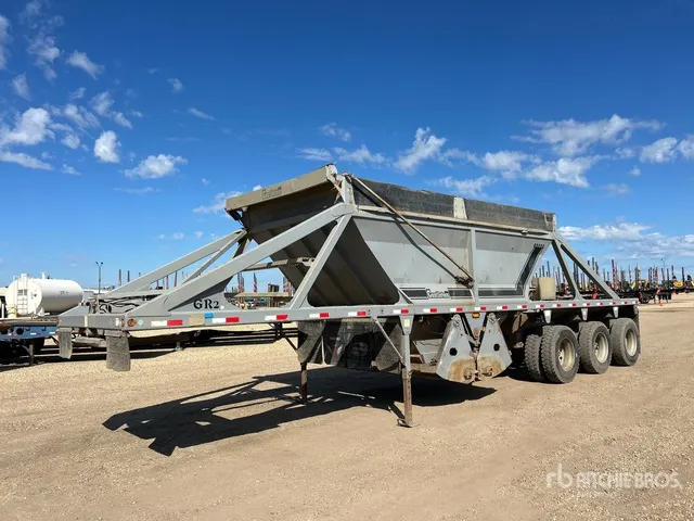 2006 Castleton 39 ft Tri/A Belly Dump Trailer