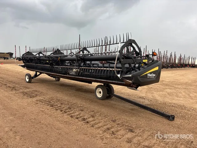 2017 MacDon FD75 35 ft Flex Draper Combine Header