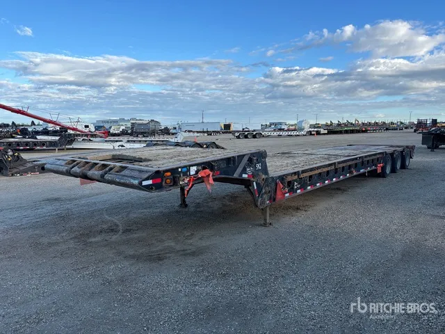 2007 Doepker 40 ton 53 ft Tri/A Folding Neck Trailer