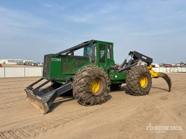 2005 John Deere 748G 4x4 Skidder