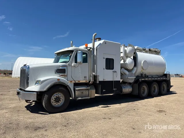 2014 Foremost on 2014 Freightliner Coronado 122 8x6 Vacuum Excavator Truck