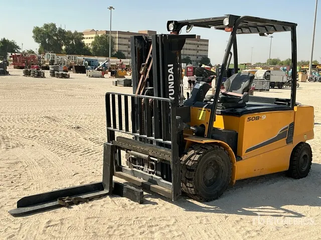 2019 Hyundai 50B-9 5 ton Electric Forklift (Inoperable)