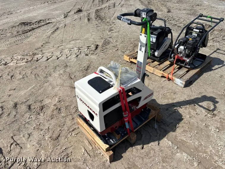 2021 Dynapac DRP15X plate compactor
