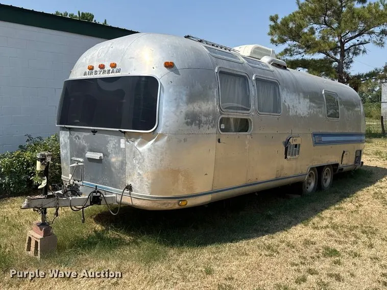 1977 Airstream Ambassador camper
