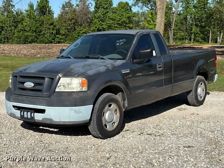2007 Ford F150 XL pickup truck