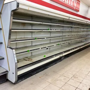 28'6" Tyler Air-Skreen Refrigerated Display Cooler
 UNRESERVED