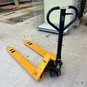 Uline H-1043 Pallet Jack
 UNRESERVED