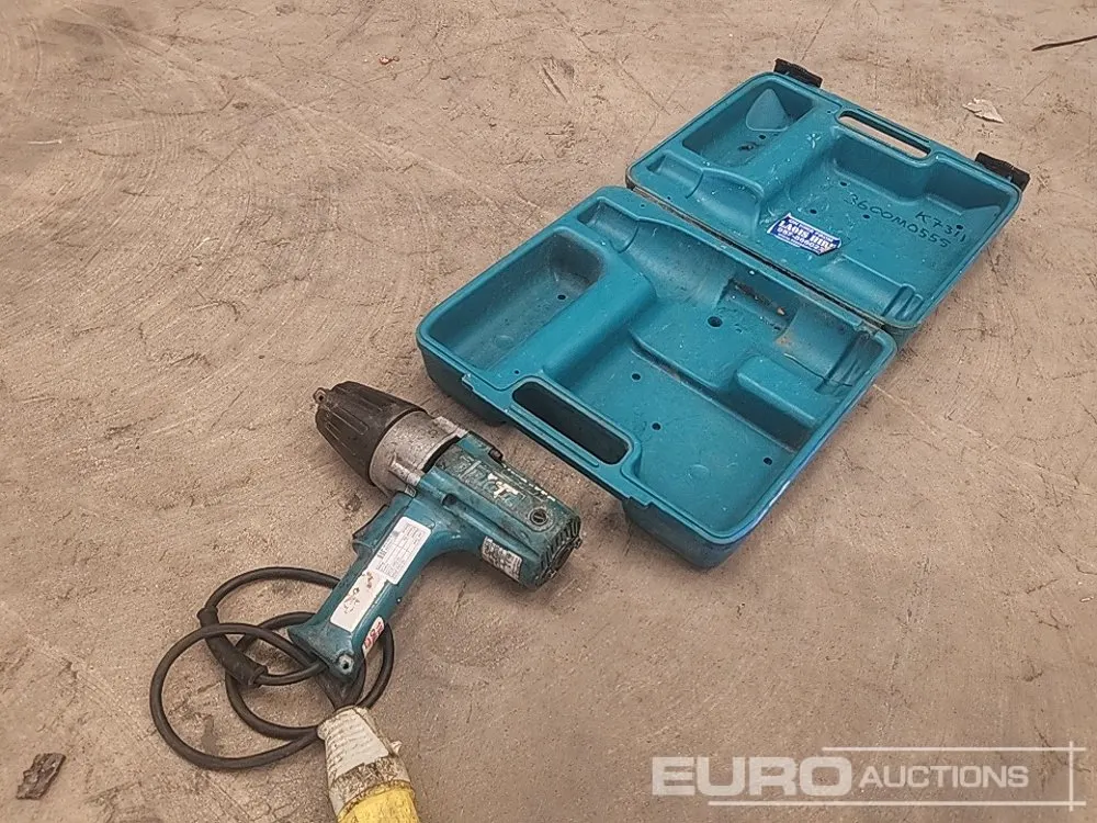 Makita 6906