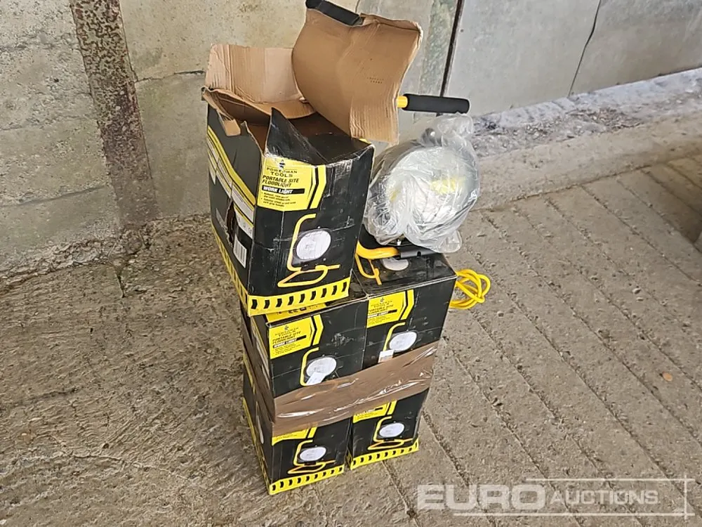 Unused 110V Portable Site Floodlight (5 of)
