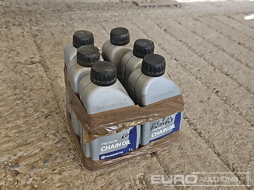 Unused Husqvarna 1 Litre Chain Oil (6 of)