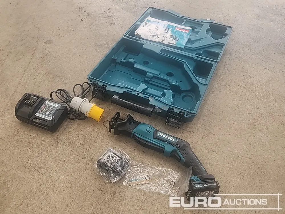 Unused Makita RJ03R1 12 Volt Cordless Reciprocating Saw, Charger & Batteries (2 of)