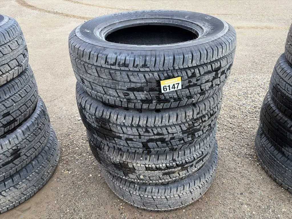 Four Tires - LT275/65R18