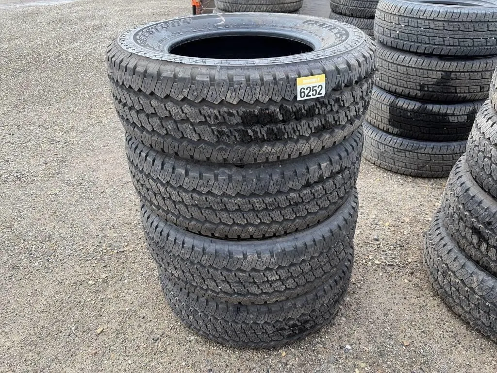 Four Tires - LT275/65R18
