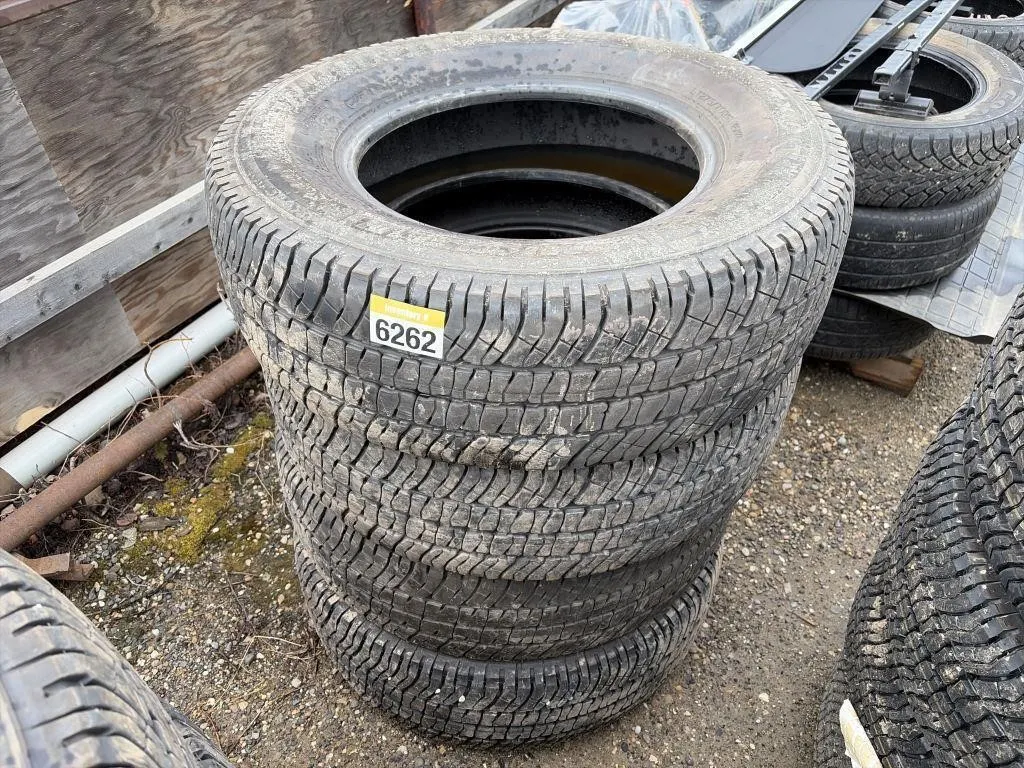 Four Tires - LT275/70R18 M+S