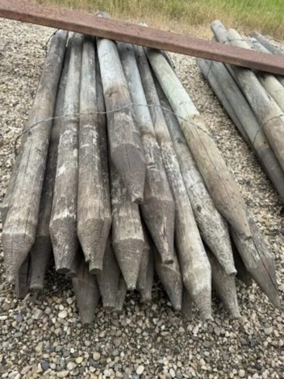 USED 4-5" x 6' Fence Posts /EACH POST