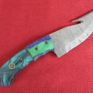 Damascus Steel Hunting Knife