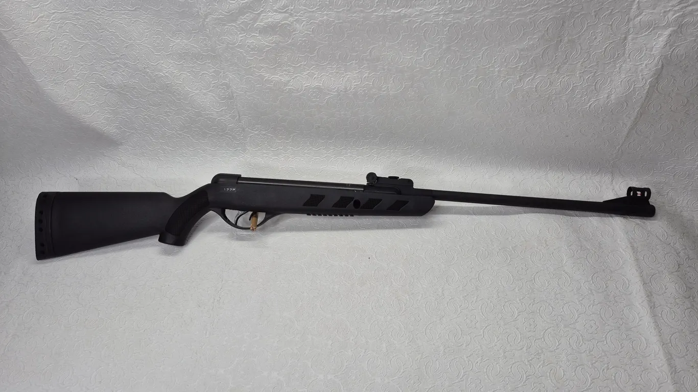 GRIZZLY .177 PELLET RIFLE