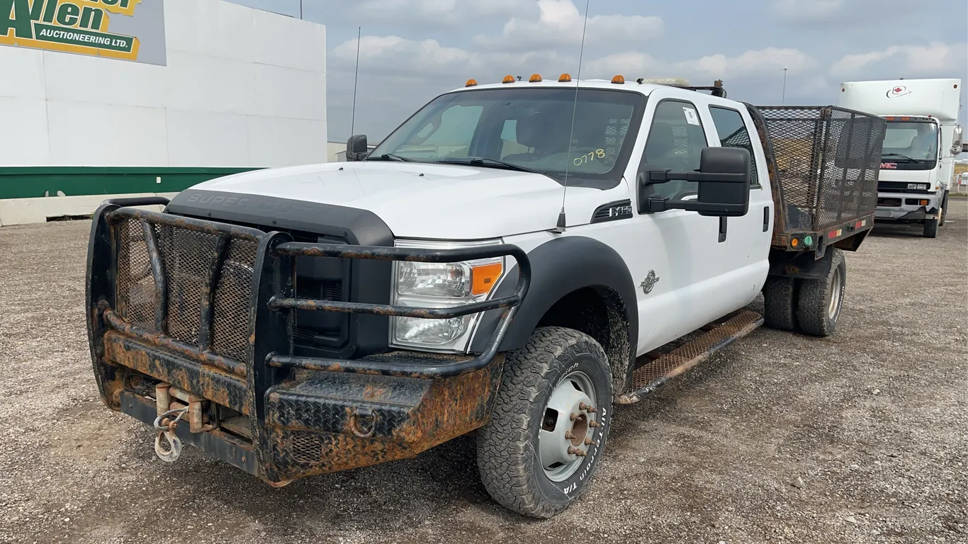 2012 Ford F-450 Super Duty 4X4 S/A Deck Truck