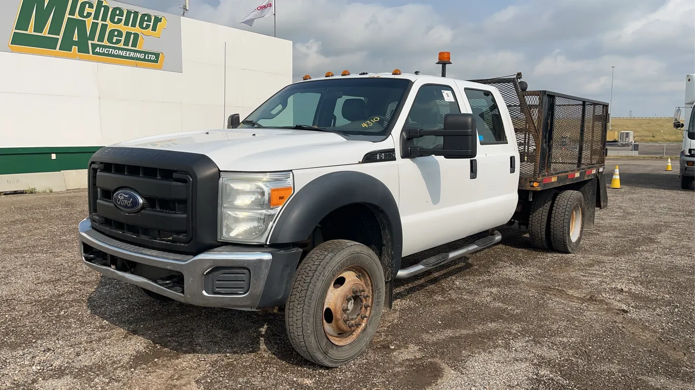 2012 Ford F-550 Super Duty 4X4 S/A Deck Truck