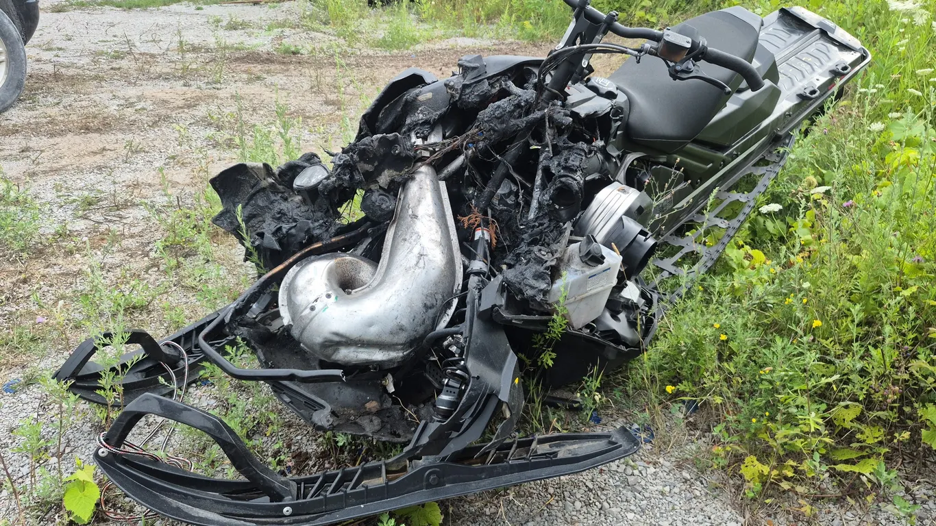 Non-Operable 2024 Ski-Doo Backcountry Adrenaline