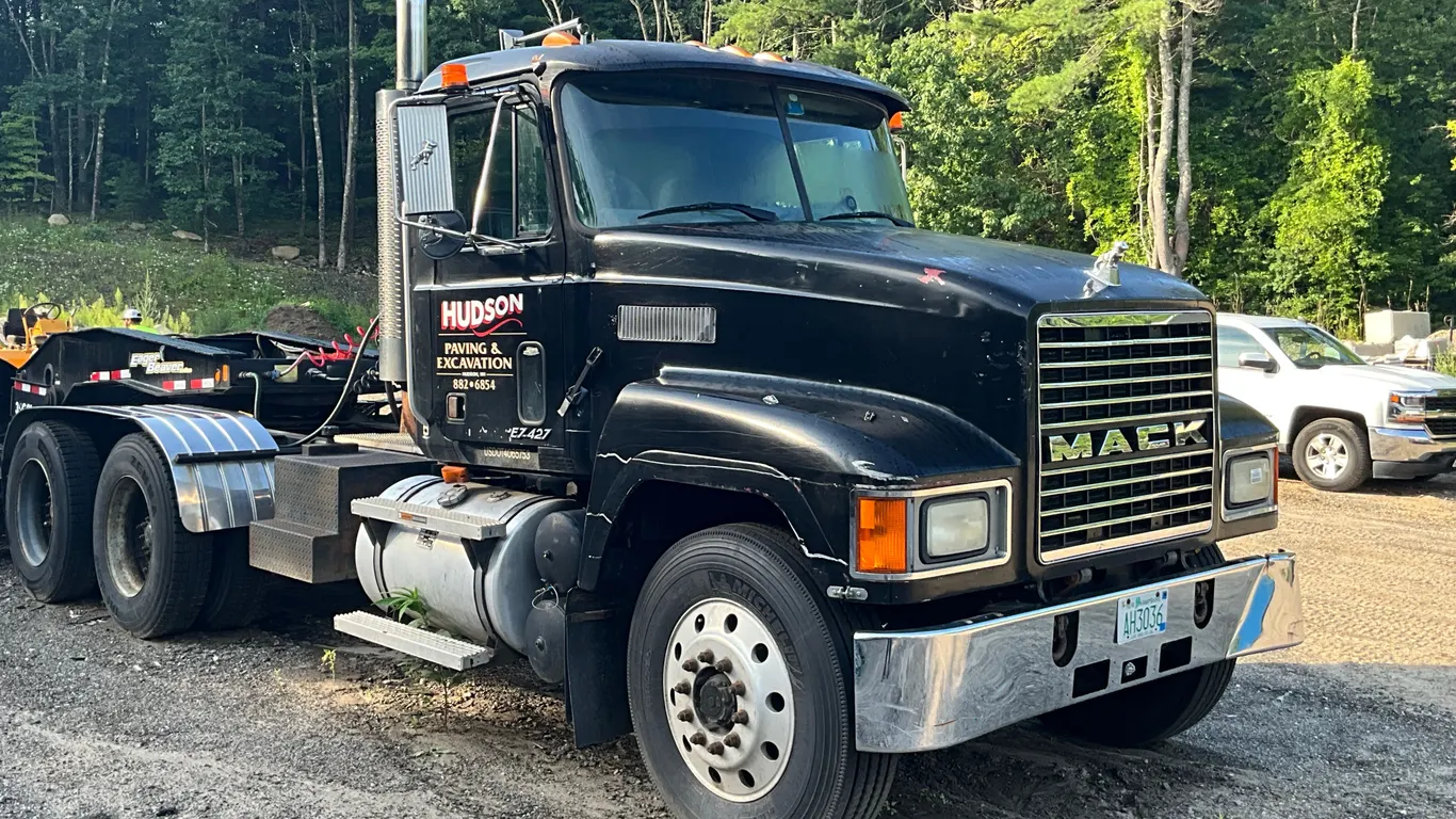 1996 MACK CH TANDEM AXLE DAY CAB TRUCK TRACTOR VIN: 1M1AA18Y3TW059479