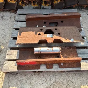 QTY. OF (3) D11 36 INCH SBG TRACKS (1) D11 EQUALIZER BAR PIN