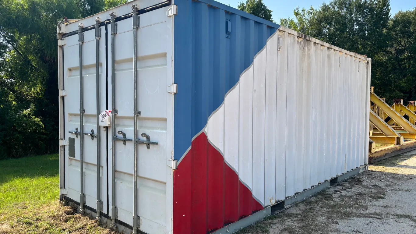 2014 20 FT FINISHED CONTAINER SN: 2221556