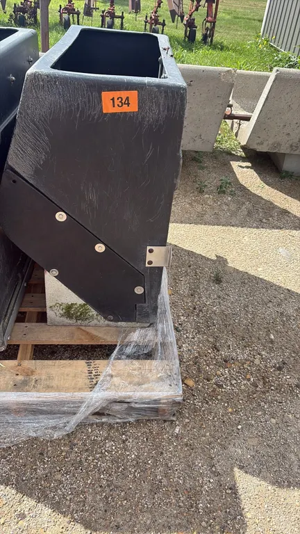 Concrete hog feeders