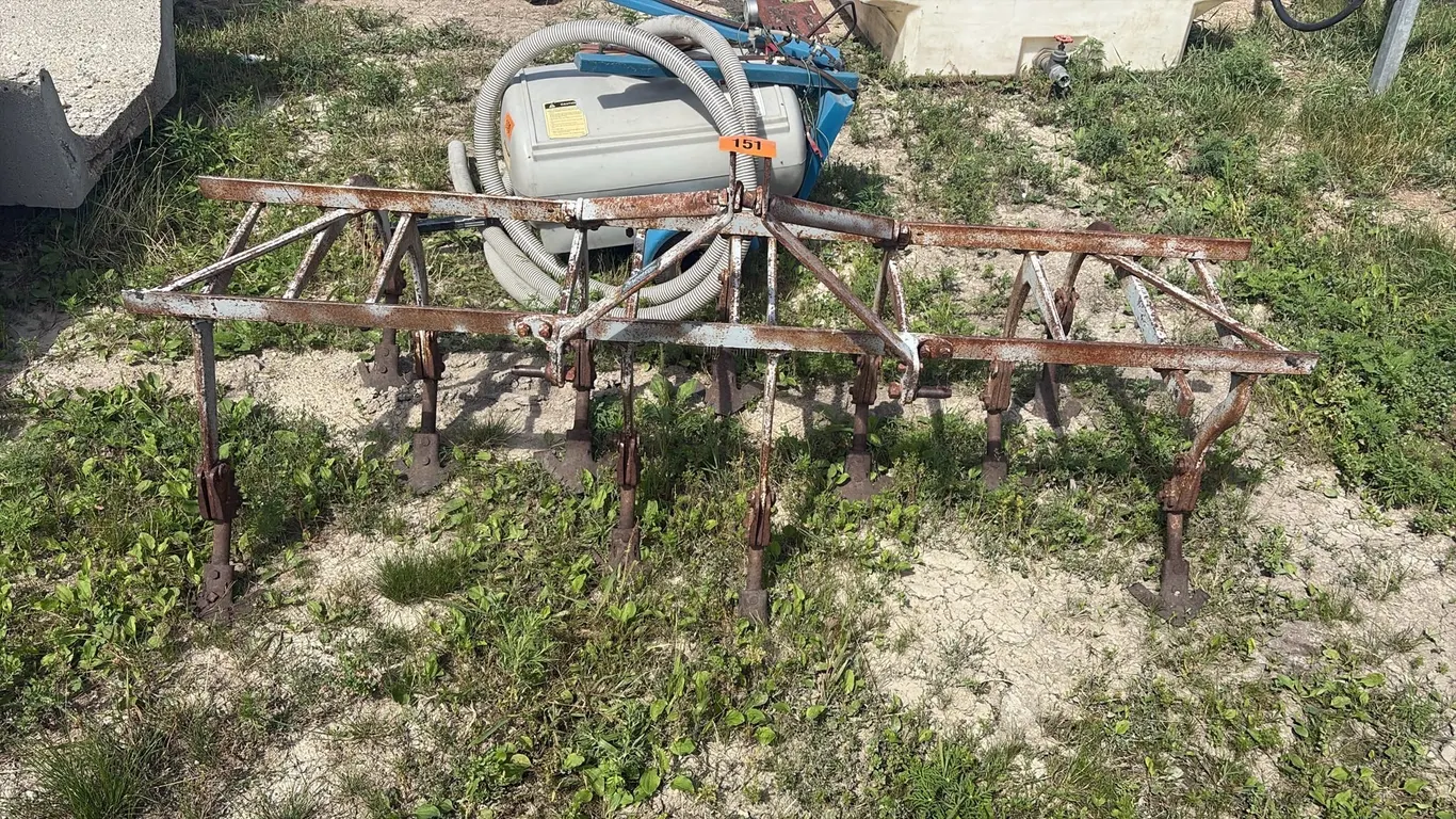 Ferguson 11 shank cultivator