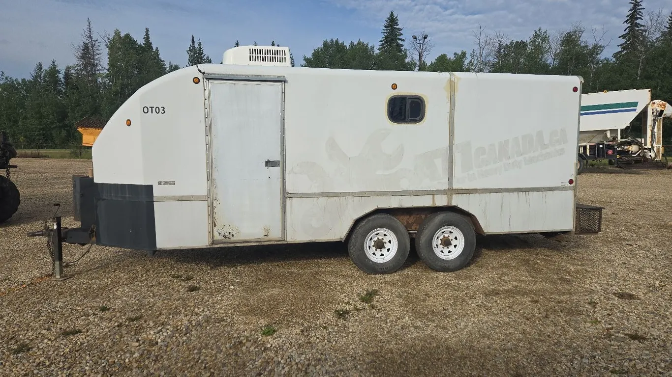 1996 Trailers Unlimited 20 Foot Office Trailer