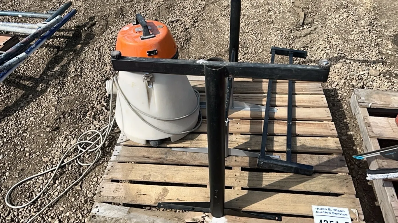 SHOP VAC - NO HOSE, TABLE BASE