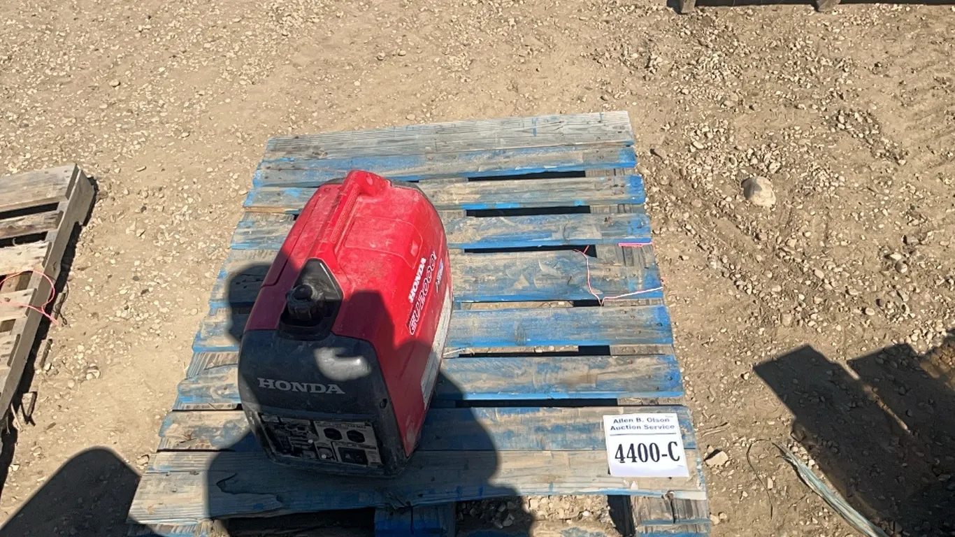 HONDA EU 2000 INVERTER GENERATOR